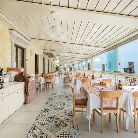 Le Palme Hotel 4*