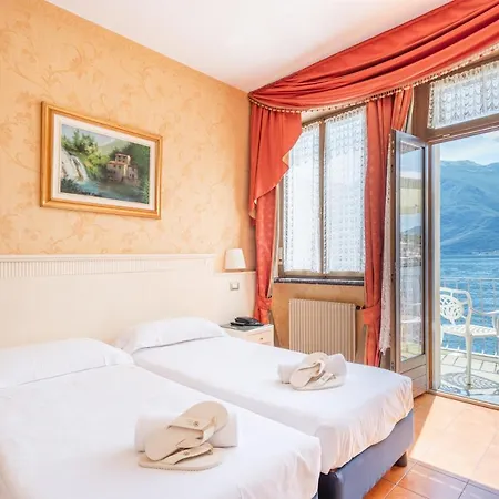 Le Palme 4* リモーネ・スル・ガルダ