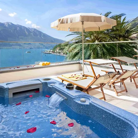 Le Palme 4* リモーネ・スル・ガルダ